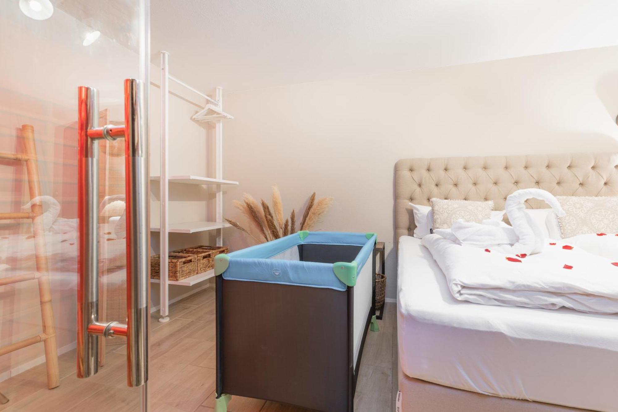 Seeblick-Oase Istayunixi Seenaehe-Sauna-Balkon-Netflix-Parkplatz Ohningen Bagian luar foto